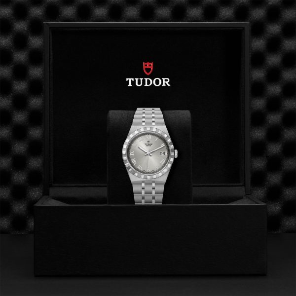 M28500 0001 tudor watch carousel 4 4 10 2023