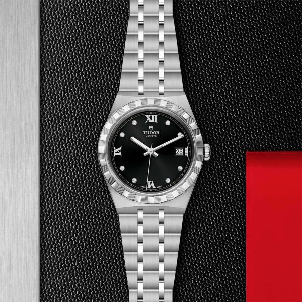 M28500 0004 tudor watch carousel 2 4 10 2023