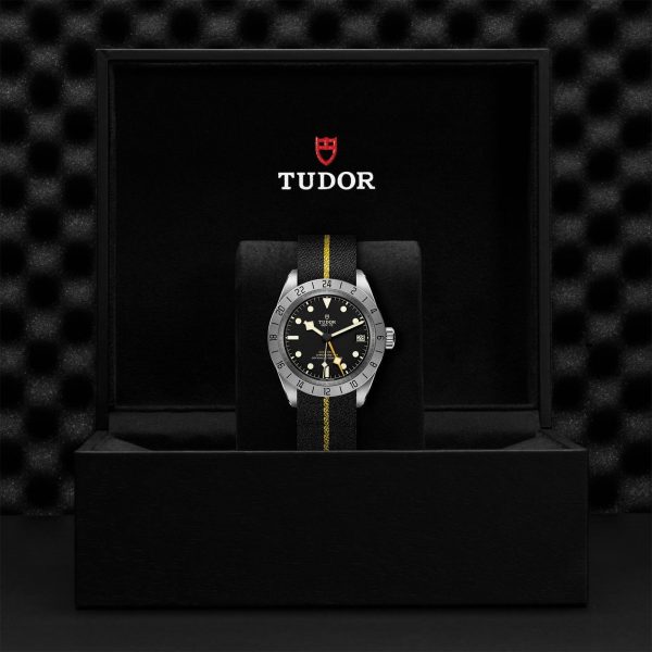 M79470 0002 tudor watch carousel 4 4 10 2023