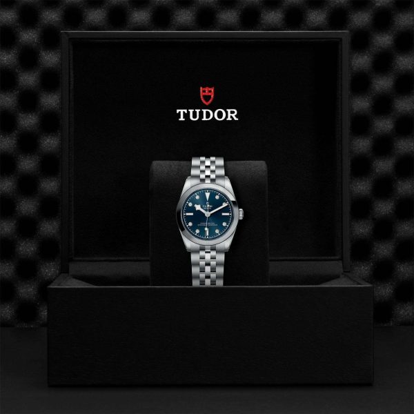 M79600 0005 tudor watch carousel 4 4 10 2023