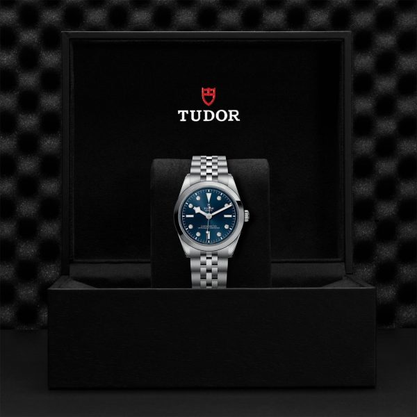 M79640 0005 tudor watch carousel 4 4 10 2023