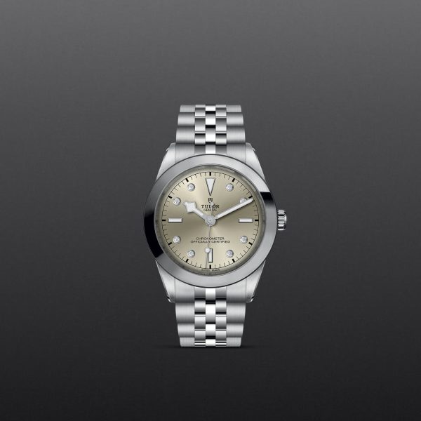 M79660 0006 tudor watch carousel 1 4 10 2023