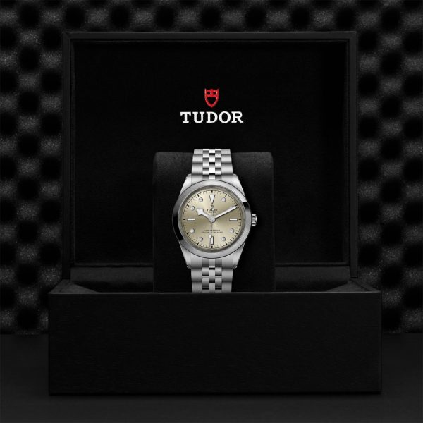 M79680 0006 tudor watch carousel 4 4 10 2023