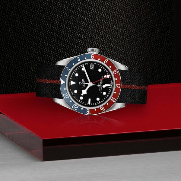 M79830RB 0003 tudor watch carousel 3 4 10 2023