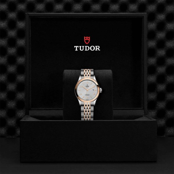 M91351 0001 tudor watch carousel 4 4 10 2023