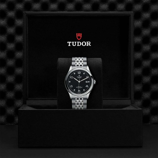 M91550 0004 tudor watch carousel 4 4 10 2023