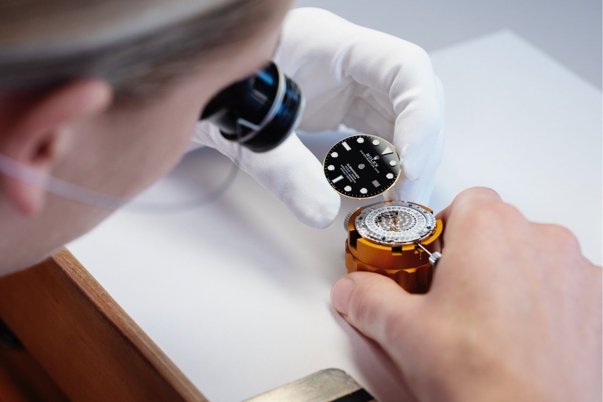 Assembling The Rolex Watch - Swee Cheong Watch