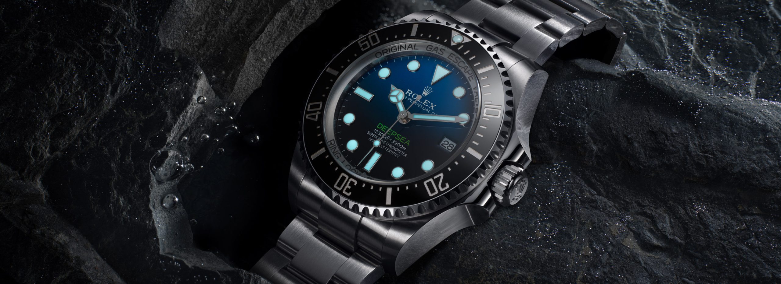 Rolex Deepsea dalam Glow - Swee Cheong Watch